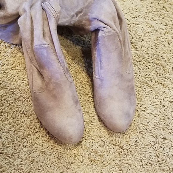 NWOT Over the Knee Tan Boots - Picture 2 of 4
